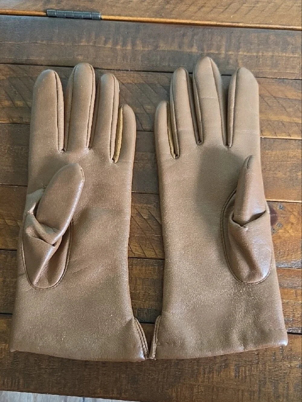 Vintage Classic Brown Driving Gloves